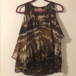 Brown tie-dyed sleeveless blouse